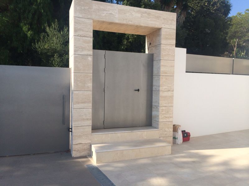 Exterior Refurbishments - Photo 2